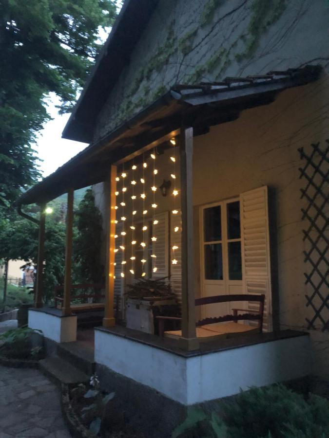 A O Soa B&B Savignone Exterior photo